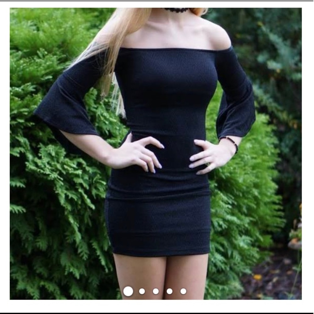 Off the Shoulder Flared Sleeve Tight Dress